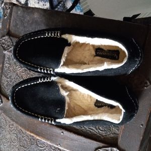 Koolaburra by ugg slippers